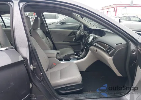 2016 Honda Accord Ex-L z USA, uszkodzony, nr VIN 1HGCR2F9XGA202967